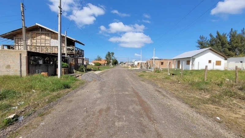 Terreno à Venda no Bairro Jardim Beira Mar – 300m², a 4 Quadras do Mar: 2ª foto da galeria de imagens do imóvel