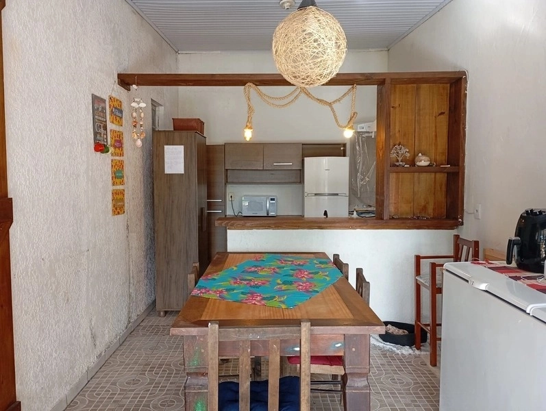 Casa bem localizada com 3 dormitórios e grande pátio: 21ª foto da galeria de imagens do imóvel