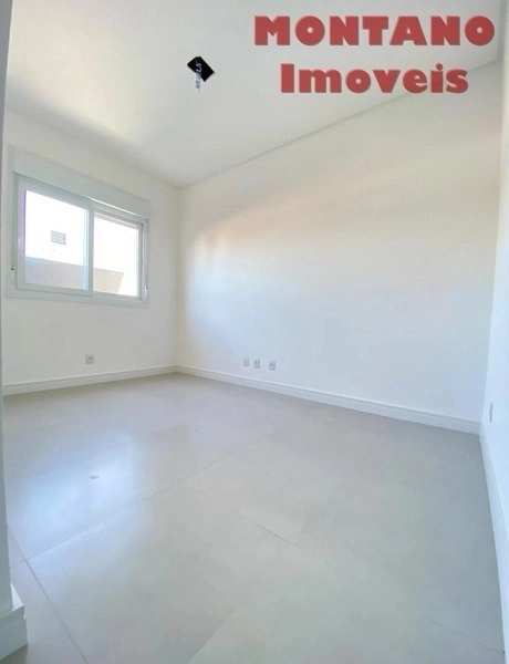 Casa de Alto Padrão com 3 Dormitórios Próxima ao Mar – Bairro Jardim: 11ª foto da galeria de imagens do imóvel