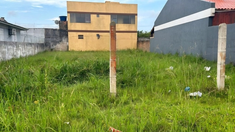 terreno com ótima localização: 1ª foto da galeria de imagens do imóvel