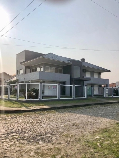 Magnífica Casa Mobiliada com 4 Dormitórios e Piscina Aquecida: 26ª foto da galeria de imagens do imóvel
