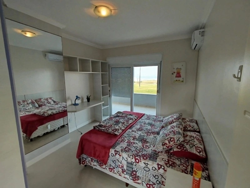 Magnífica Casa Mobiliada com 4 Dormitórios e Piscina Aquecida: 19ª foto da galeria de imagens do imóvel