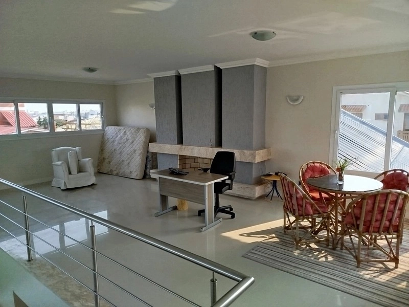 Magnífica Casa Mobiliada com 4 Dormitórios e Piscina Aquecida: 14ª foto da galeria de imagens do imóvel