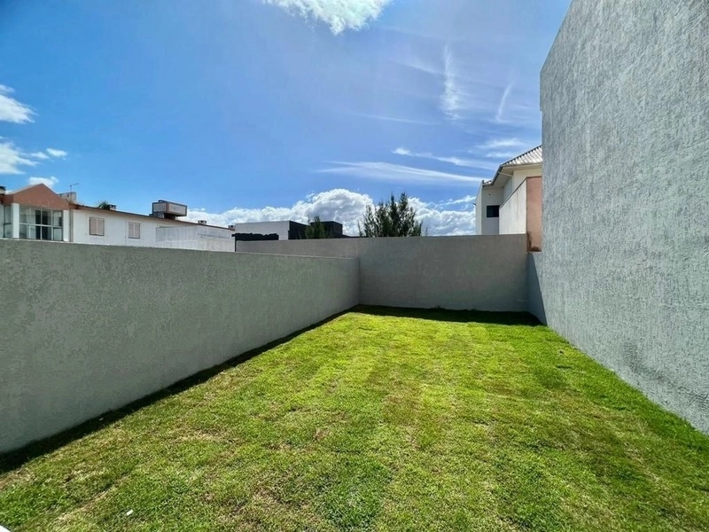 Casa com 2 dormitórios e vista para o mar: 3ª foto da galeria de imagens do imóvel