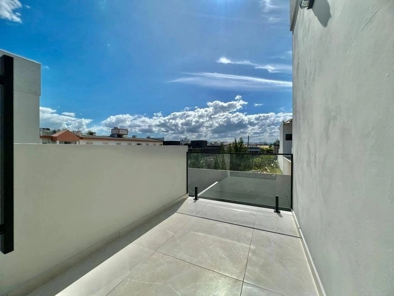 Casa com 2 dormitórios e vista para o mar: 6ª foto da galeria de imagens do imóvel