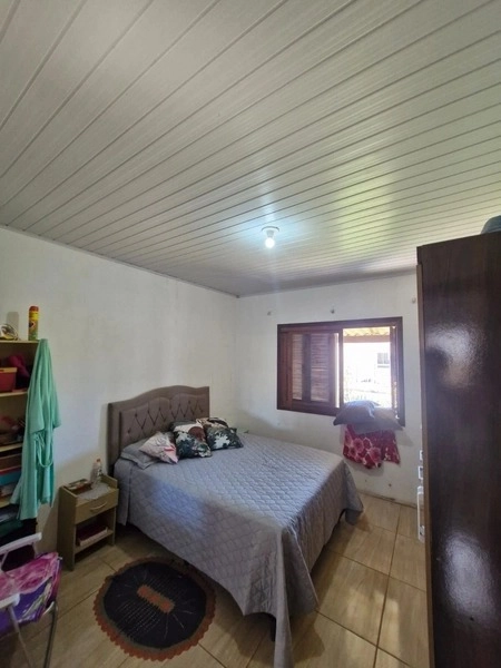 Casa perto da praia com 3 dormitórios: 5ª foto da galeria de imagens do imóvel