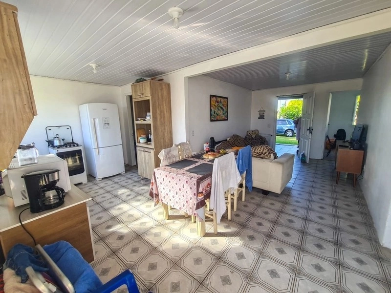 Casa 3 dormitórios: 6ª foto da galeria de imagens do imóvel