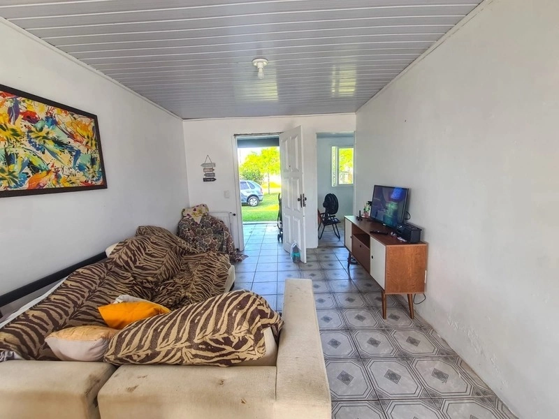 Casa 3 dormitórios: 4ª foto da galeria de imagens do imóvel