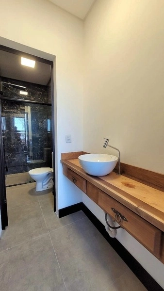 CASA DE CINEMA - MOBILIADA E DECORADA COM PISCINA E SPA: 23ª foto da galeria de imagens do imóvel