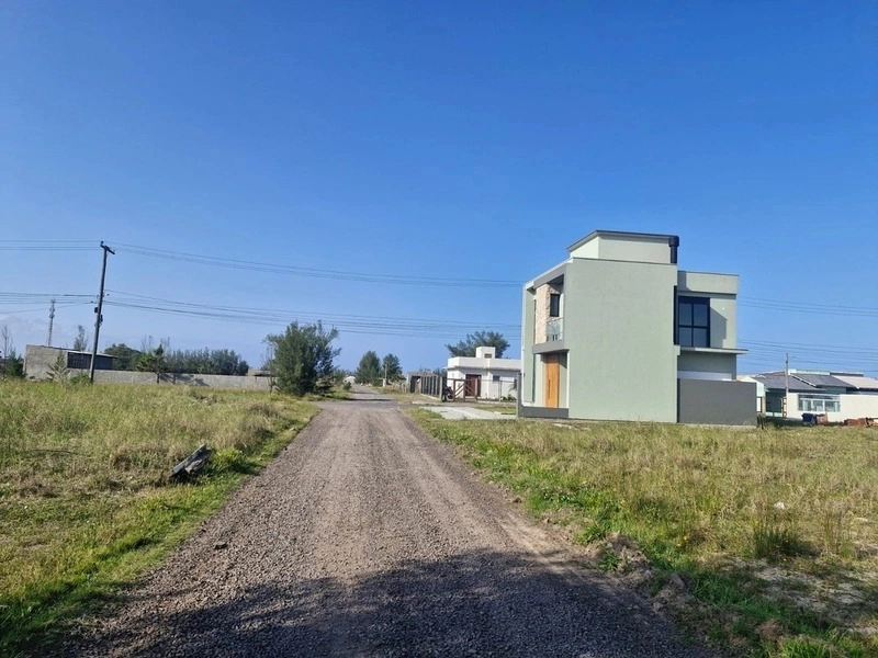 Terreno próximo à praia pronto para construir: 4ª foto da galeria de imagens do imóvel