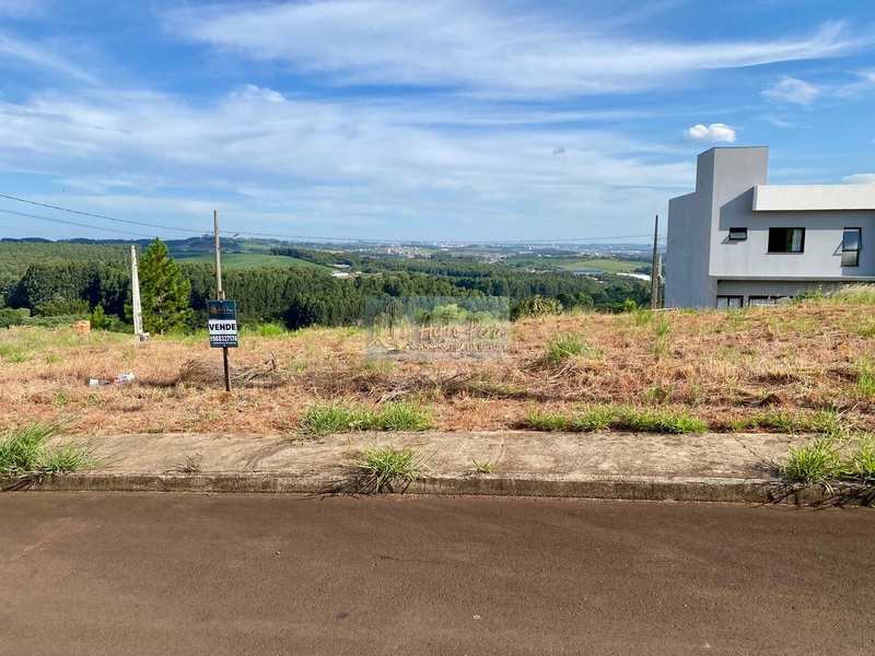 Terreno de esquina no Mirante do Trevo: 1ª foto da galeria de imagens do imóvel