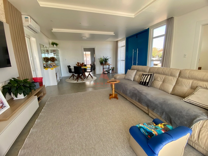 Casa 3 suítes em Chapecó: 4ª foto da galeria de imagens do imóvel