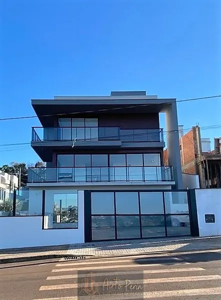 Casa 3 pavimentos com elevador: 17ª foto da galeria de imagens do imóvel