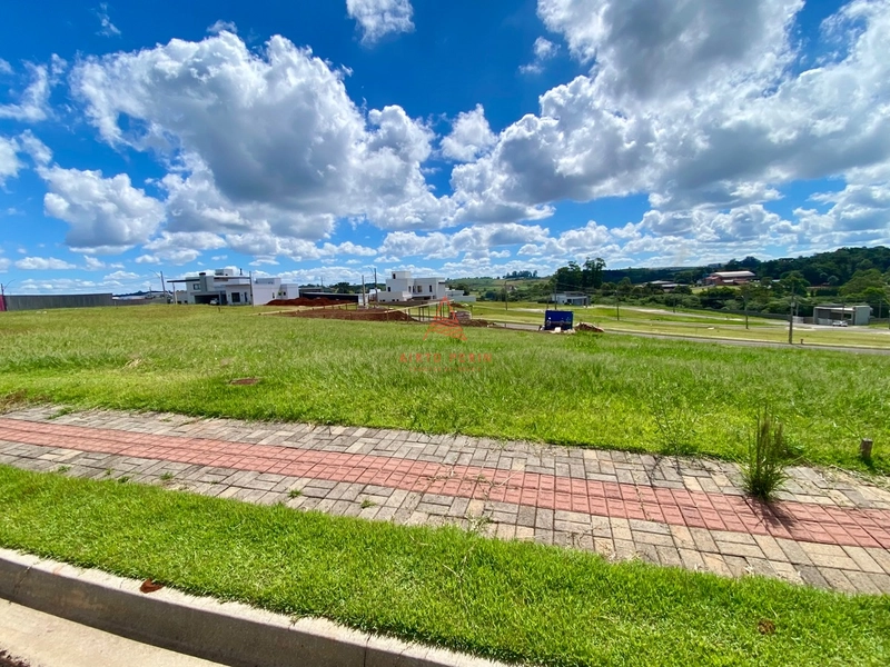 Terreno em Condomínio Fechado