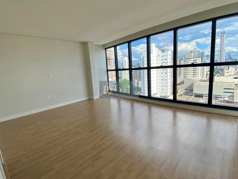 COBERTURA DUPLEX NO CENTRO: 3ª foto da galeria de imagens do imóvel