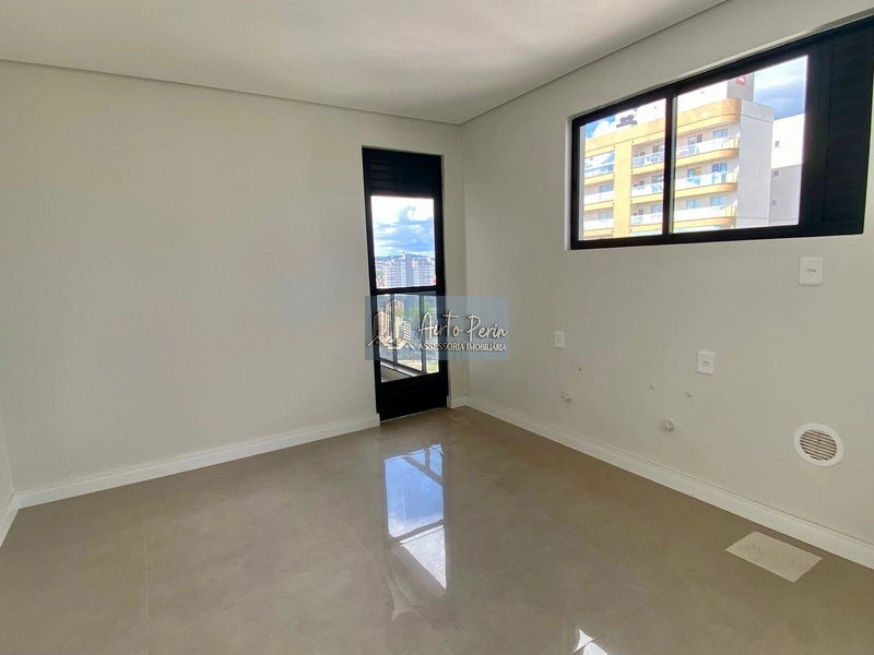COBERTURA DUPLEX NO CENTRO: 10ª foto da galeria de imagens do imóvel
