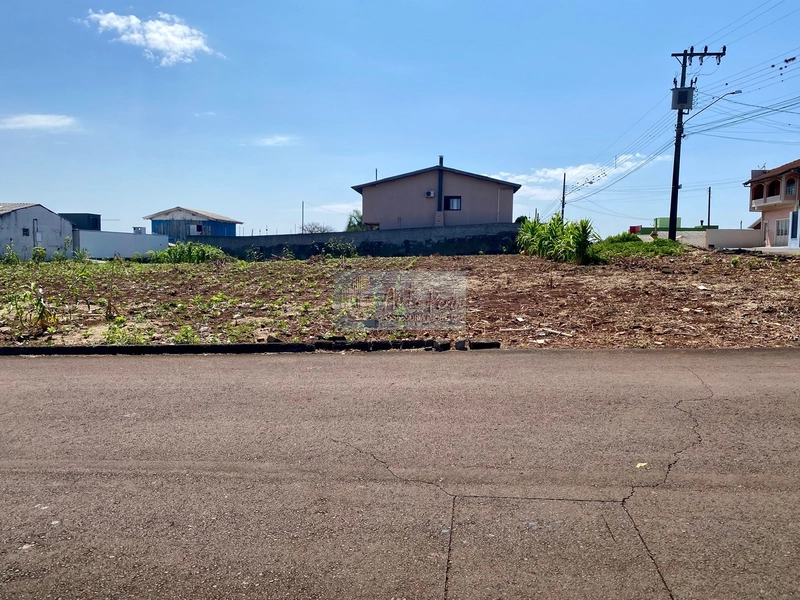 Terreno de esquina no Bairro Líder em Chapecó: 4ª foto da galeria de imagens do imóvel