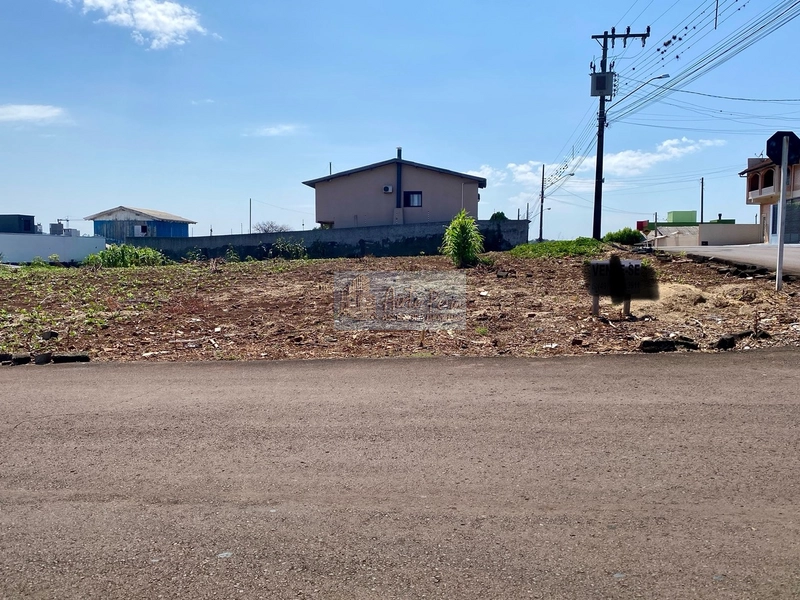 Terreno de esquina no Bairro Líder em Chapecó: 3ª foto da galeria de imagens do imóvel