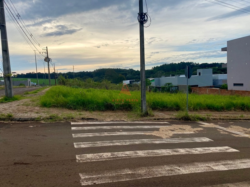 Terreno esquina Jardins Mezzomo Gutambu: 4ª foto da galeria de imagens do imóvel
