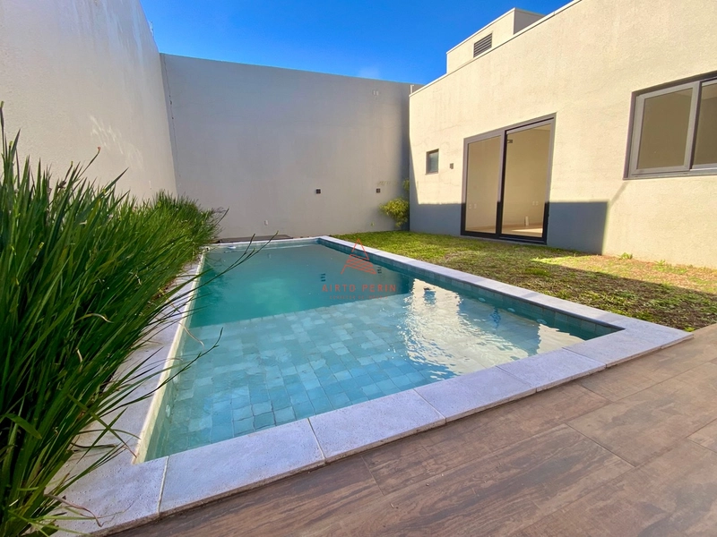 Casa 3 suítes Walville Chapecó: 1ª foto da galeria de imagens do imóvel