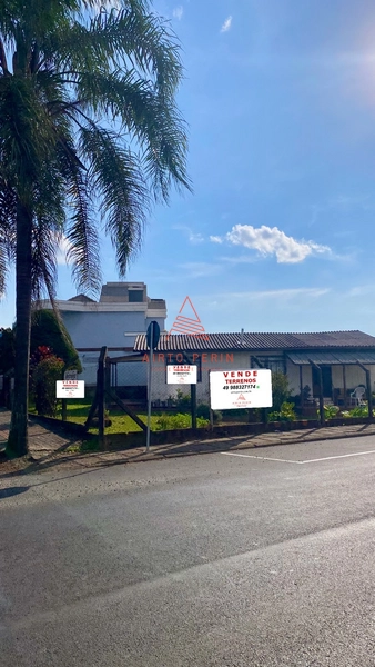 Terreno Comercial em Chapecó: 2ª foto da galeria de imagens do imóvel