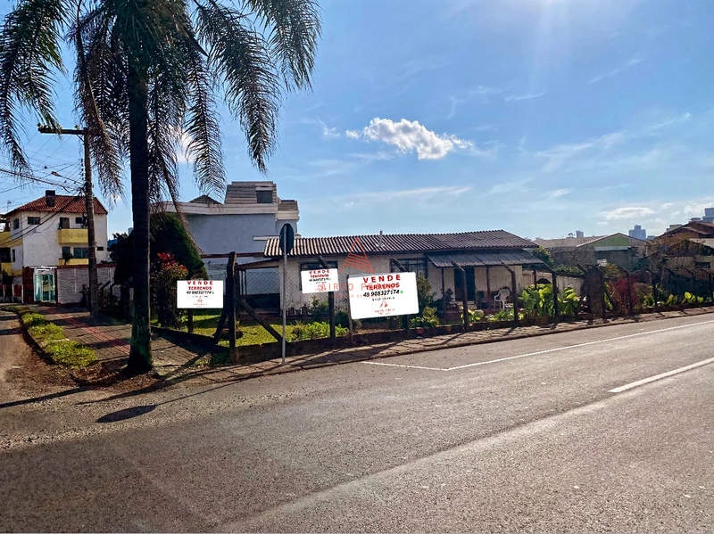 Terreno Comercial em Chapecó: 1ª foto da galeria de imagens do imóvel