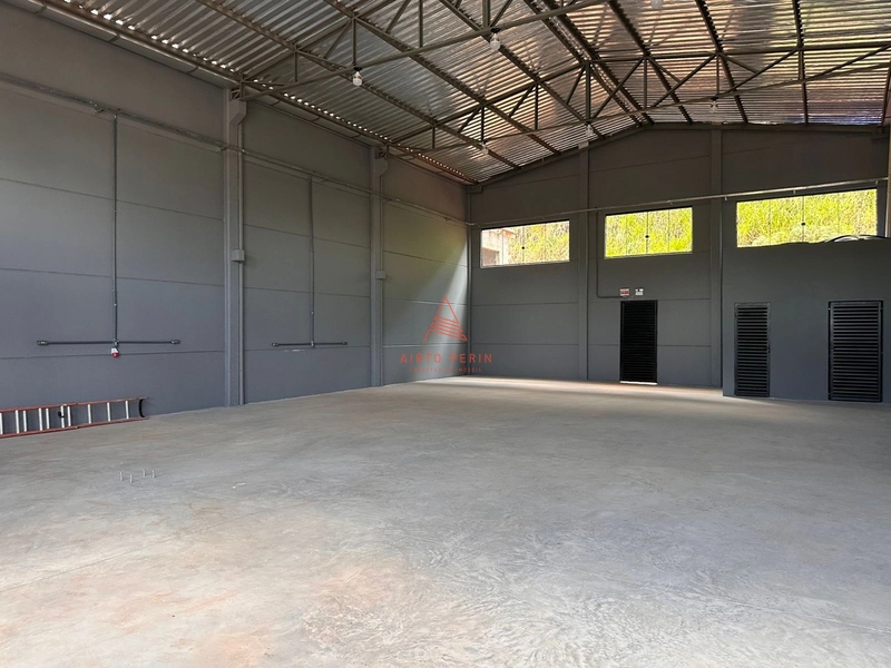 Barracão comercial em Chapecó: 3ª foto da galeria de imagens do imóvel