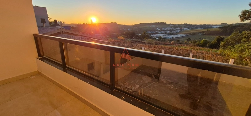 Casa 3 quartos próximo ao Shopping