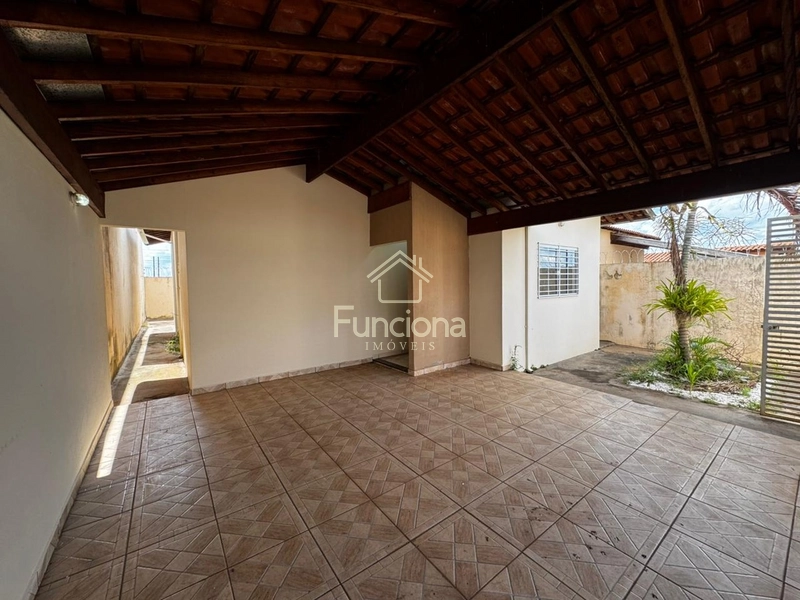 VENDE SE CASA IMPERADOR: 2ª foto da galeria de imagens do imóvel