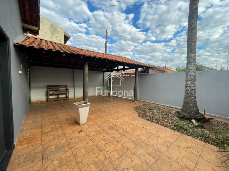 VENDE CASA COMERCIARIOS: 2ª foto da galeria de imagens do imóvel