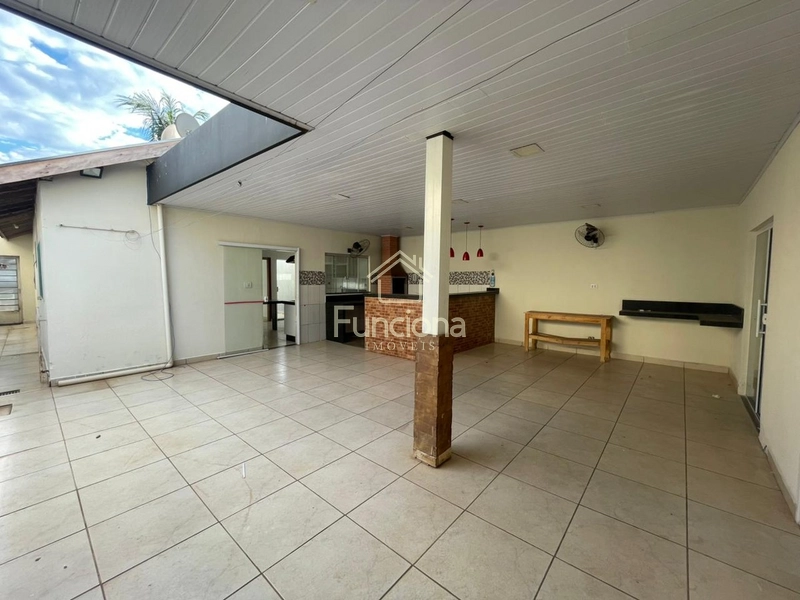 VENDE CASA COMERCIARIOS: 10ª foto da galeria de imagens do imóvel