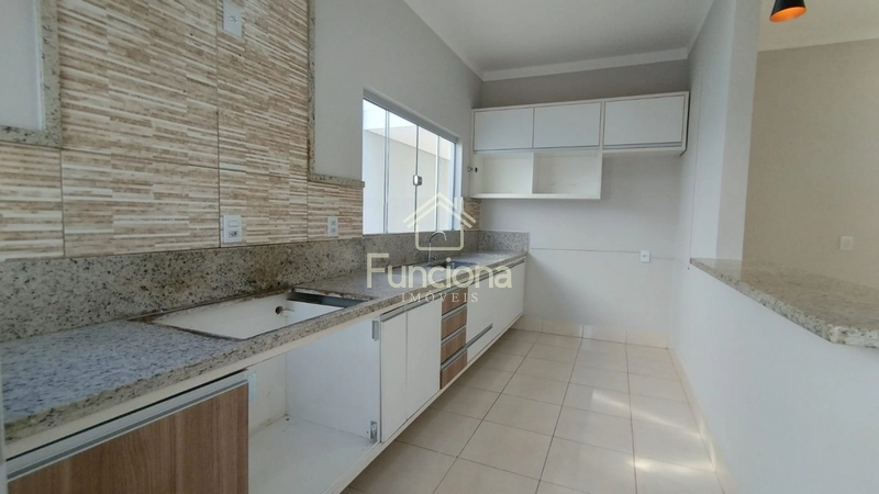 VENDE CASA COMERCIARIOS: 4ª foto da galeria de imagens do imóvel