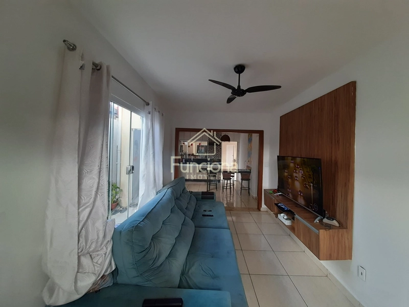 VENDE CASA COMERCIARIOS: 3ª foto da galeria de imagens do imóvel