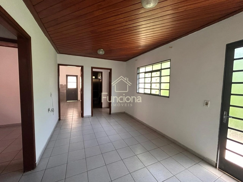 VENDE CASA COMERCIARIOS: 2ª foto da galeria de imagens do imóvel