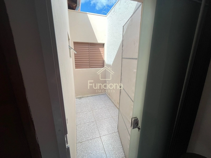 VENDE CASA MONTE VERDE: 10ª foto da galeria de imagens do imóvel