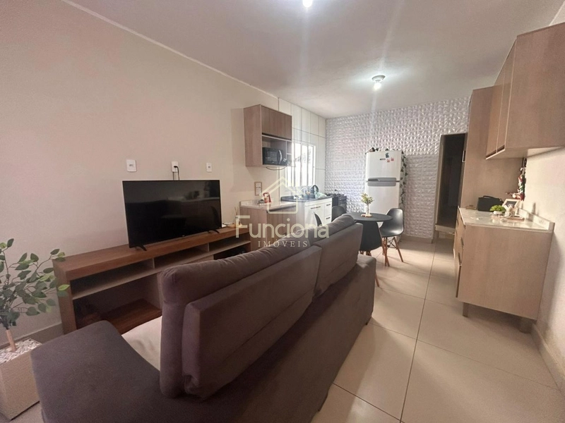 VENDE-SE CASA LABIENÓPOLIS: 1ª foto da galeria de imagens do imóvel