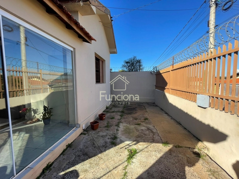VENDE SE BAIRRO LABIENOPOLIS: 11ª foto da galeria de imagens do imóvel