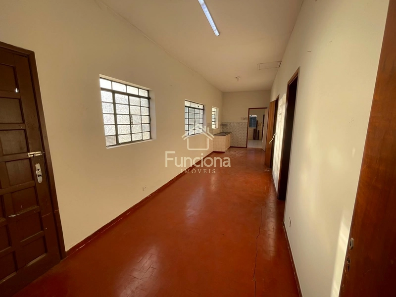VENDE SE IMÓVEL CENTRO: 4ª foto da galeria de imagens do imóvel