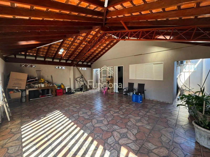 VENDE COMERCIÁRIOS: 2ª foto da galeria de imagens do imóvel