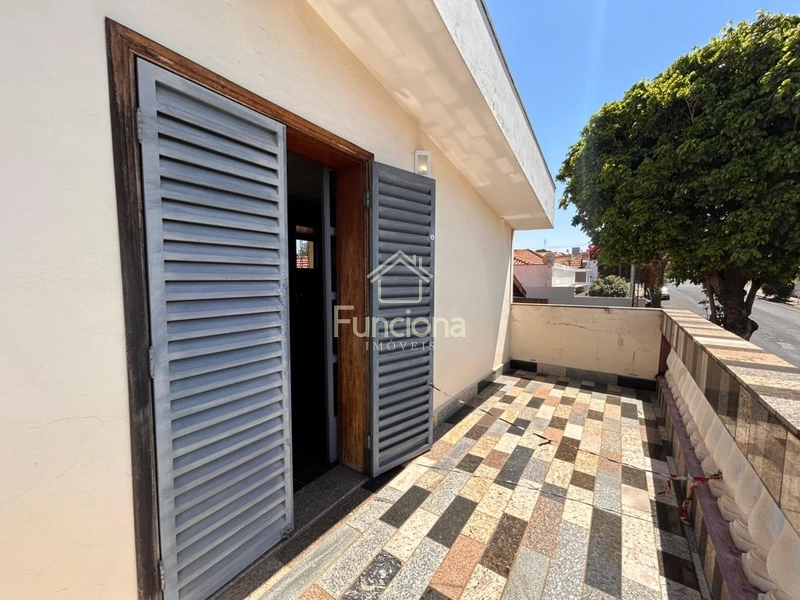 VENDE-SE CENTRO: 5ª foto da galeria de imagens do imóvel