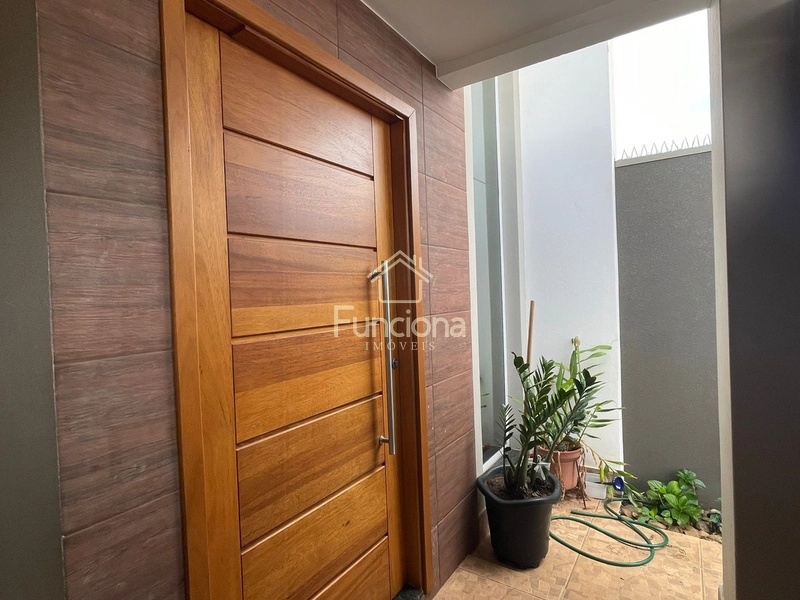 VENDE SE CASA JARDIM EUROPA: 16ª foto da galeria de imagens do imóvel