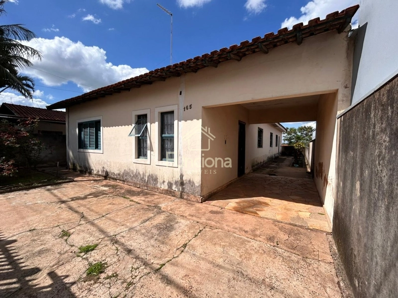 VENDE SE CASA SALGUEIRO