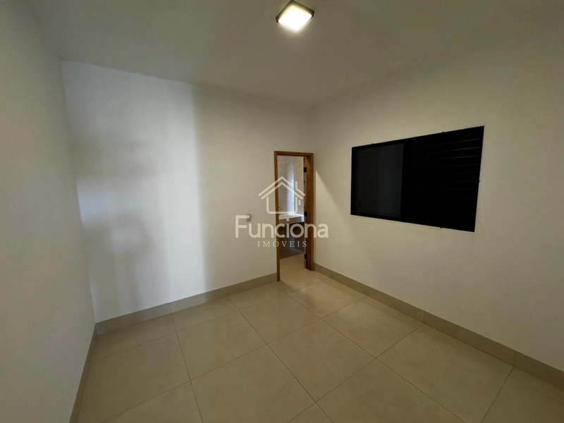 VENDE SE CASA FERREROPOLIS: 5ª foto da galeria de imagens do imóvel