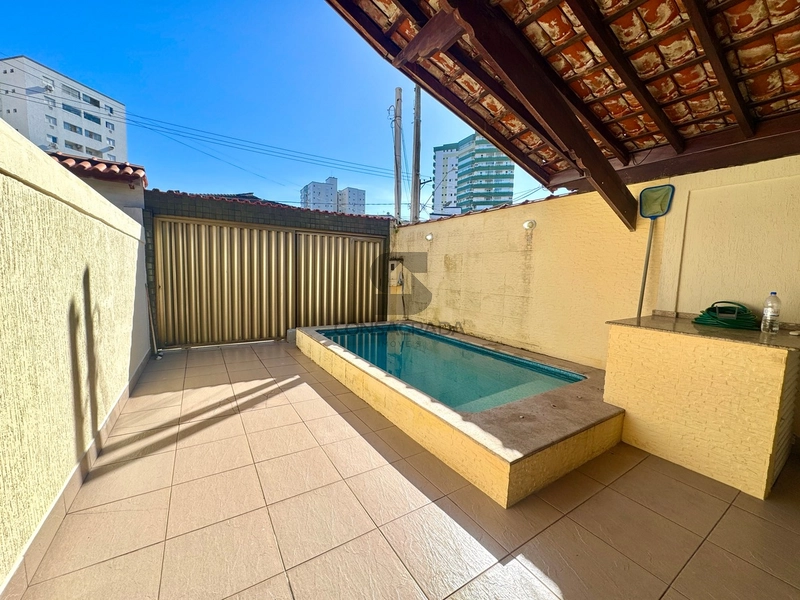 Casa na Praia Grande bairro Guilhermina.: 3ª foto da galeria de imagens do imóvel