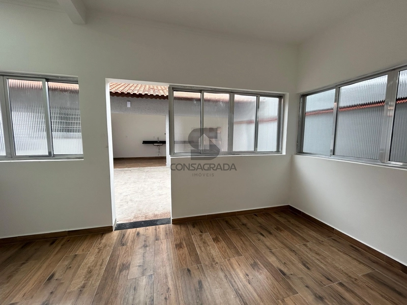 Casa Isolada na Praia Grande no Bairro Vila Tupi.: 3ª foto da galeria de imagens do imóvel