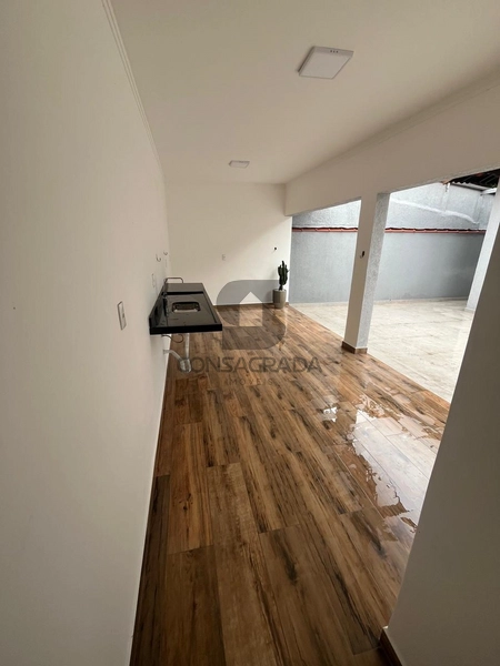 Casa Isolada na Praia Grande no Bairro Vila Tupi.: 4ª foto da galeria de imagens do imóvel