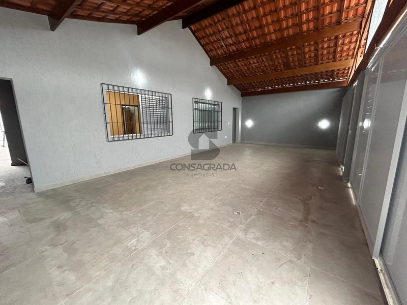 Casa Isolada na Praia Grande no Bairro Vila Tupi.: 1ª foto da galeria de imagens do imóvel