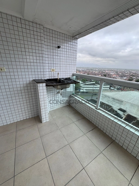 Apartamento na Praia Grande no Bairro Ocian.