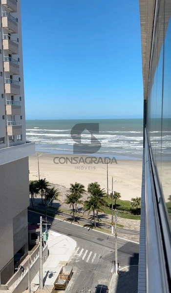 Apartamento na Praia Grande no Bairro Maracanã.