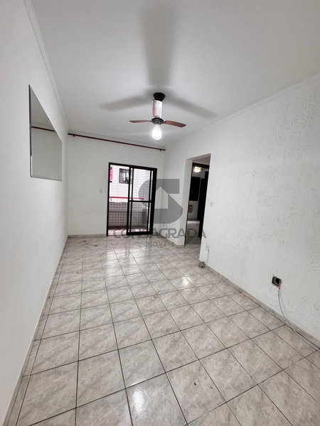 Apartamento na Praia Grande  no Bairro Guilhermina.